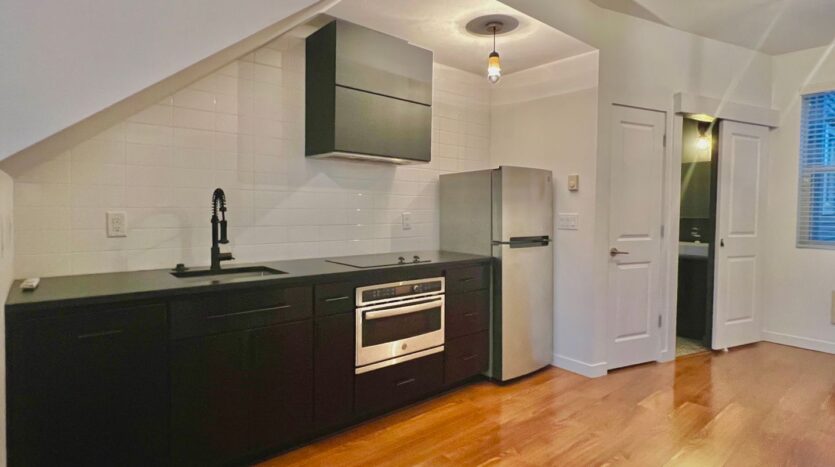 4303 SE Division St.  - Portland - Oregon - 2 bed, 2.5 bath rental property