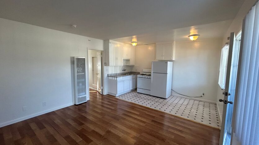 434 - 442 E Lincoln Street - Carson - California - 1 bed, 1 bath rental property
