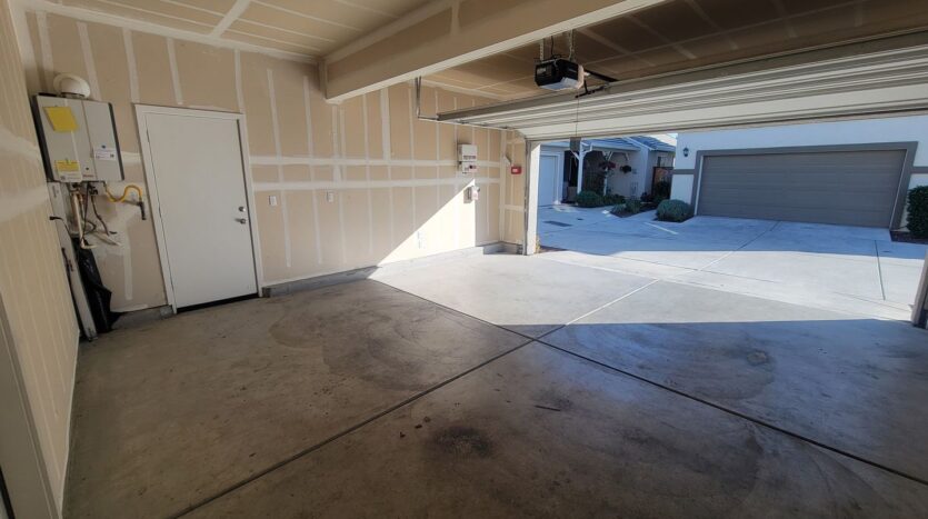 4364 Silver Cedar Ln - Sacramento - California - 3 bed, 2.5 bath rental property