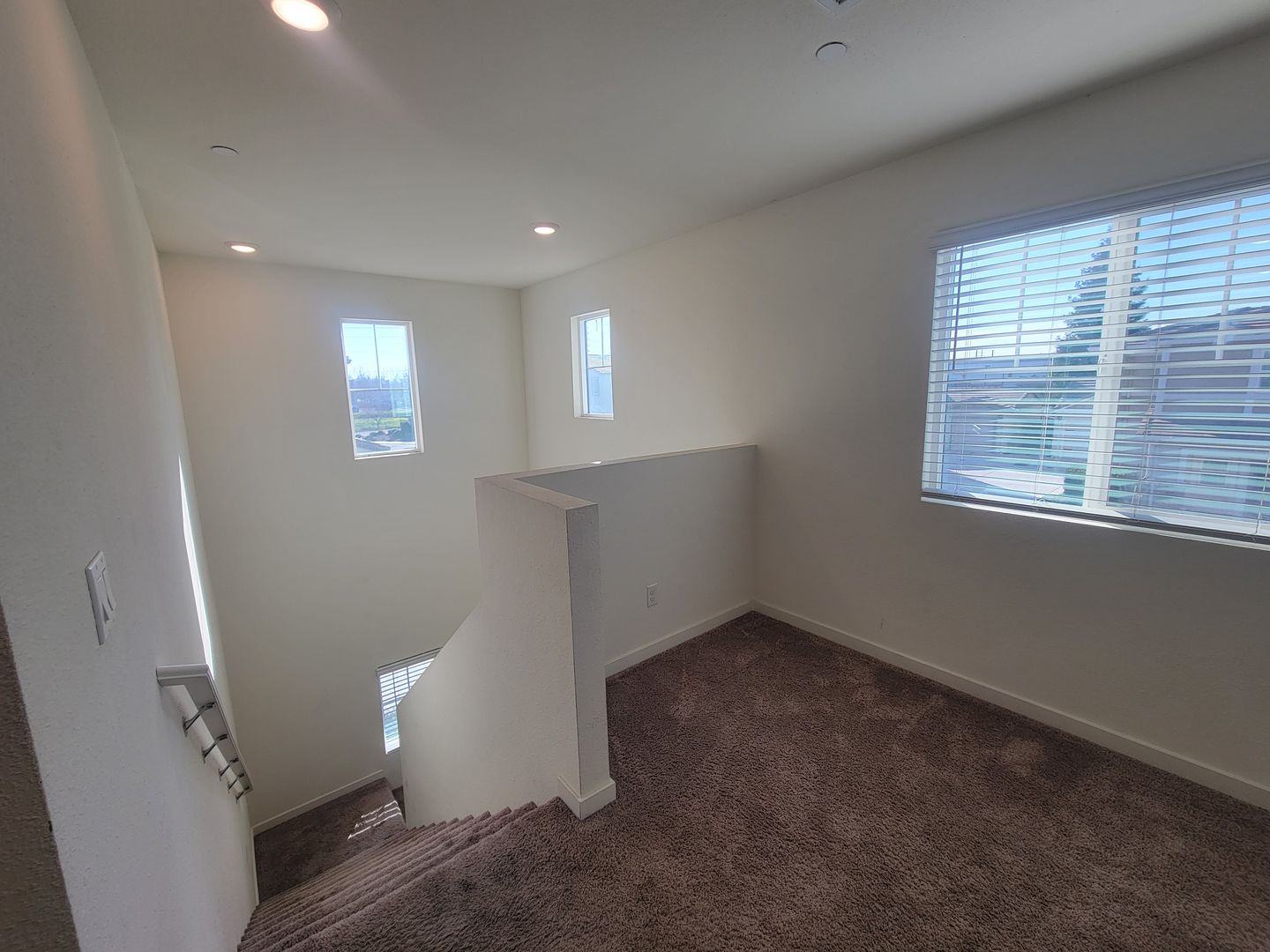 4364 Silver Cedar Ln - Sacramento - California - 3 bed, 2.5 bath rental property