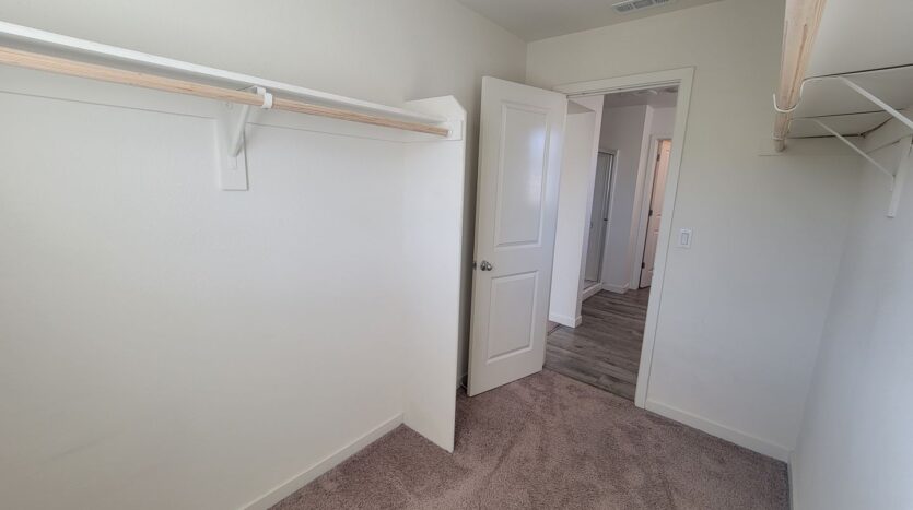 4364 Silver Cedar Ln - Sacramento - California - 3 bed, 2.5 bath rental property