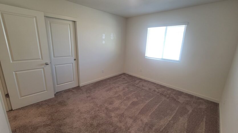 4364 Silver Cedar Ln - Sacramento - California - 3 bed, 2.5 bath rental property