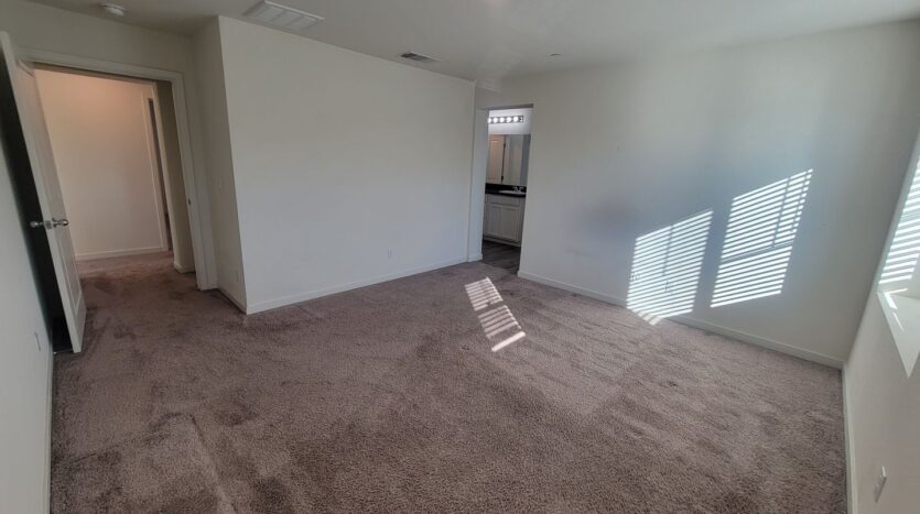 4364 Silver Cedar Ln - Sacramento - California - 3 bed, 2.5 bath rental property