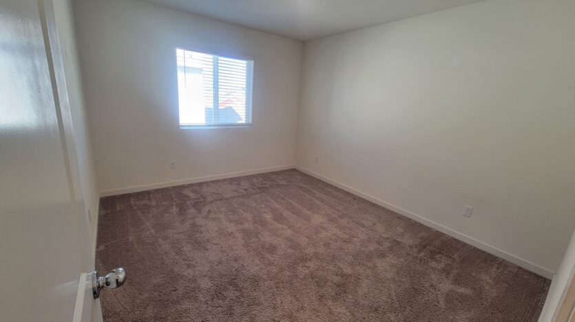 4364 Silver Cedar Ln - Sacramento - California - 3 bed, 2.5 bath rental property