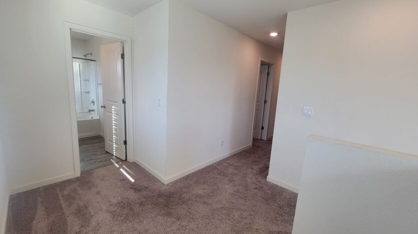 4364 Silver Cedar Ln - Sacramento - California - 3 bed, 2.5 bath rental property