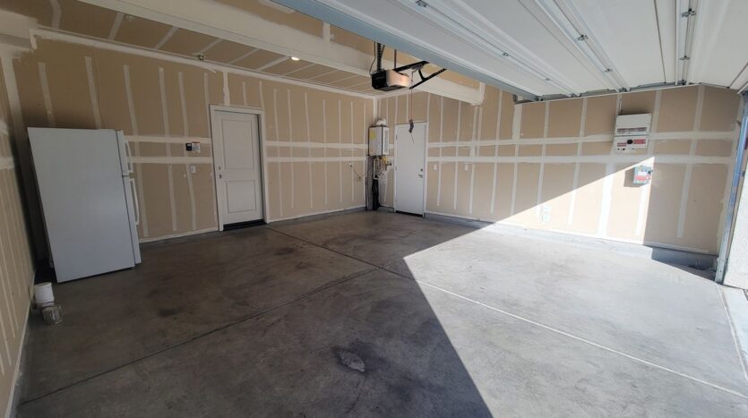 4364 Silver Cedar Ln - Sacramento - California - 3 bed, 2.5 bath rental property