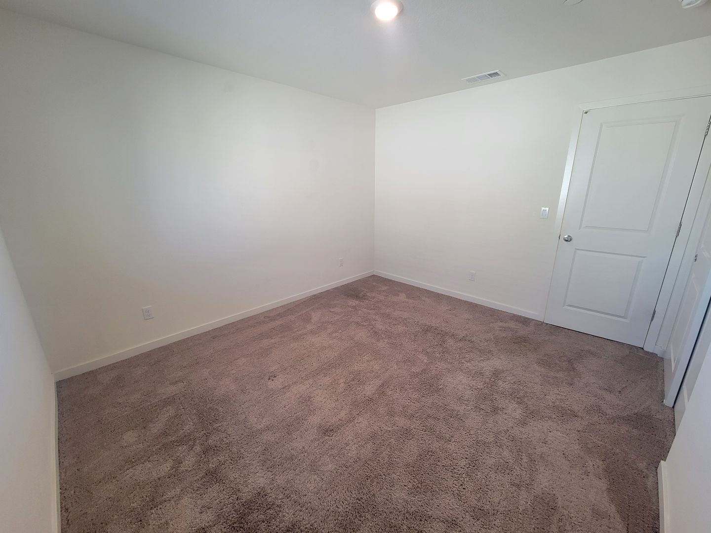 4364 Silver Cedar Ln - Sacramento - California - 3 bed, 2.5 bath rental property