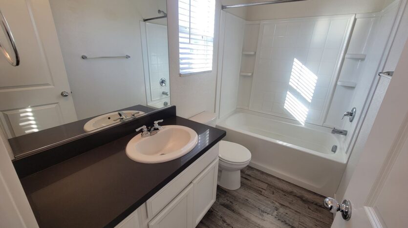 4364 Silver Cedar Ln - Sacramento - California - 3 bed, 2.5 bath rental property