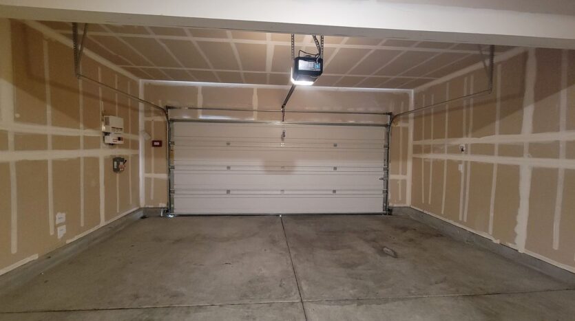 4364 Silver Cedar Ln - Sacramento - California - 3 bed, 2.5 bath rental property