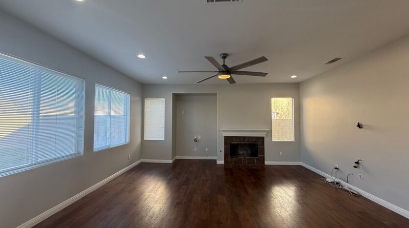 4715 W. Ave J4 - Lancaster - California - 3 bed, 3 bath rental property