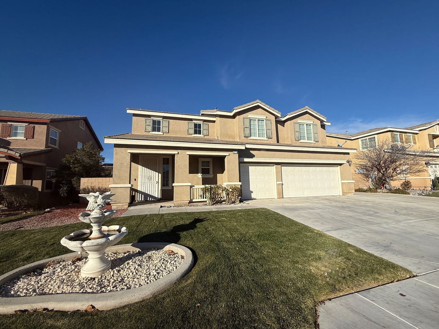 4715 W. Ave J4 - Lancaster - California - 3 bed, 3 bath rental property