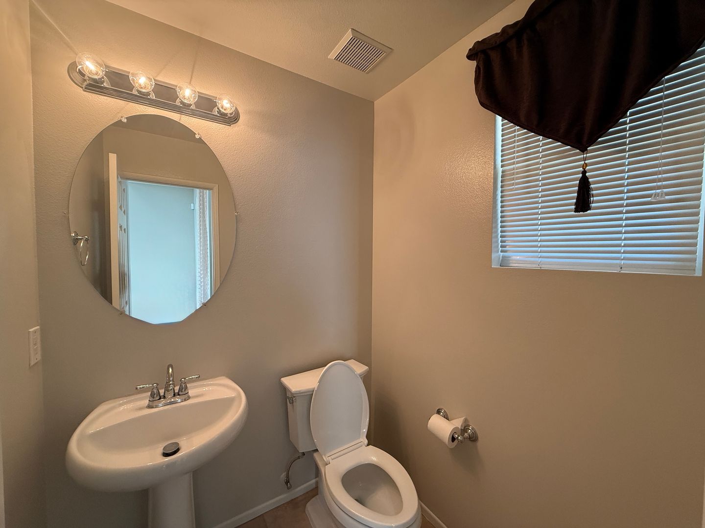 4715 W. Ave J4 - Lancaster - California - 3 bed, 3 bath rental property