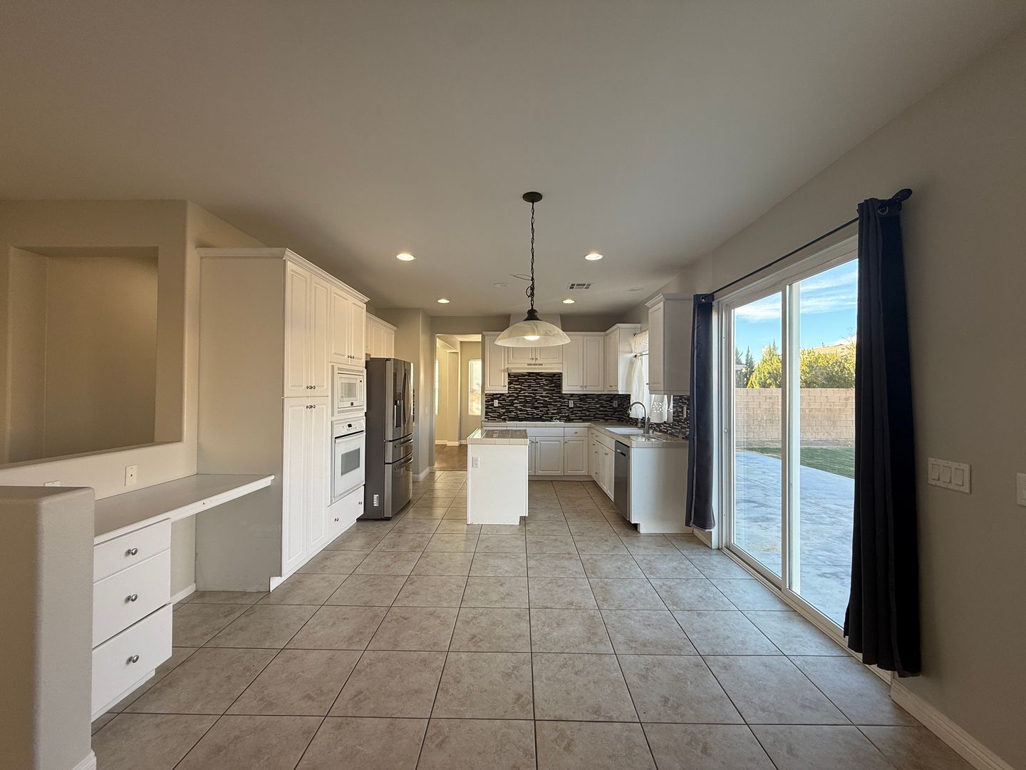 4715 W. Ave J4 - Lancaster - California - 3 bed, 3 bath rental property