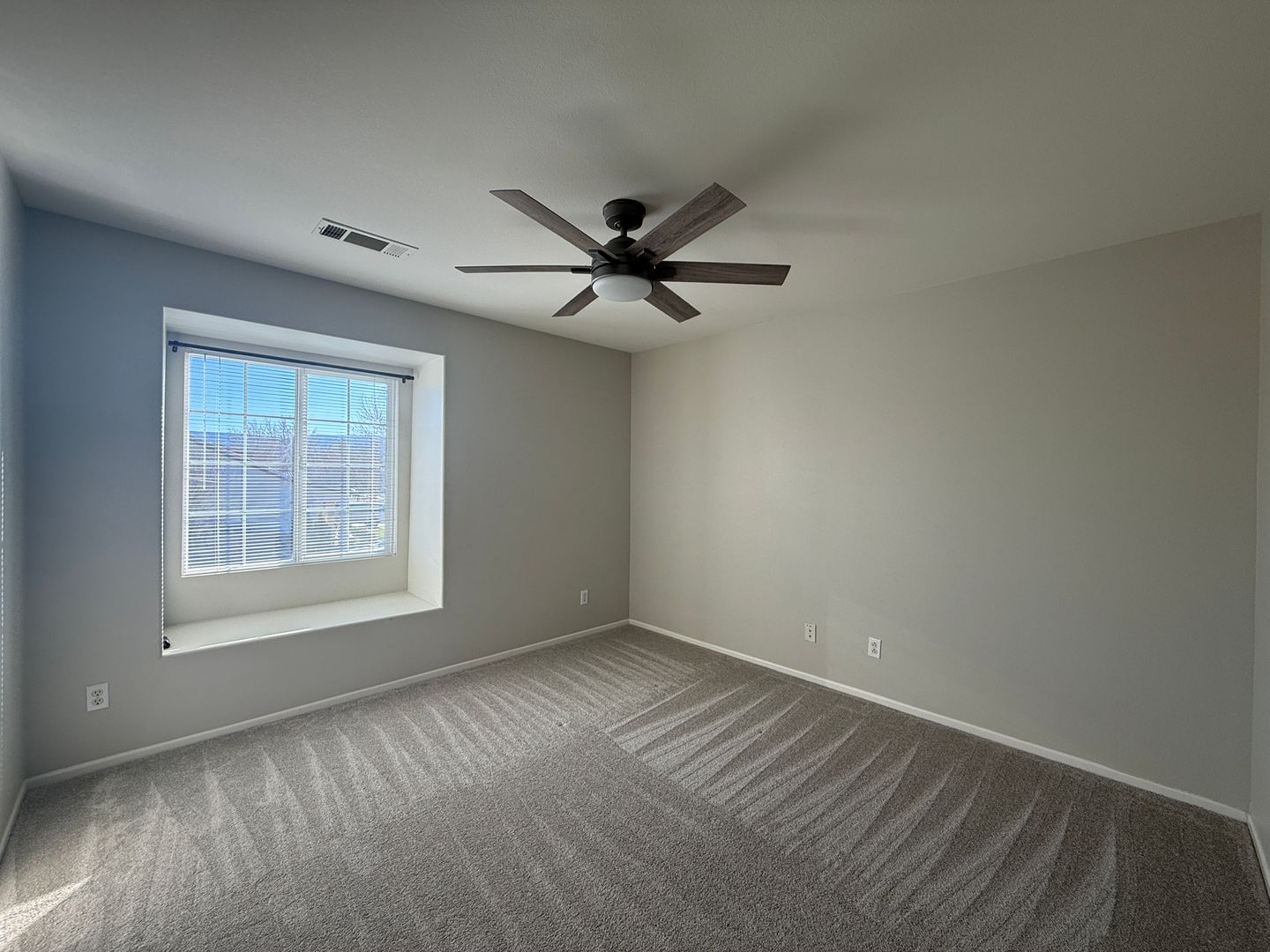 4715 W. Ave J4 - Lancaster - California - 3 bed, 3 bath rental property