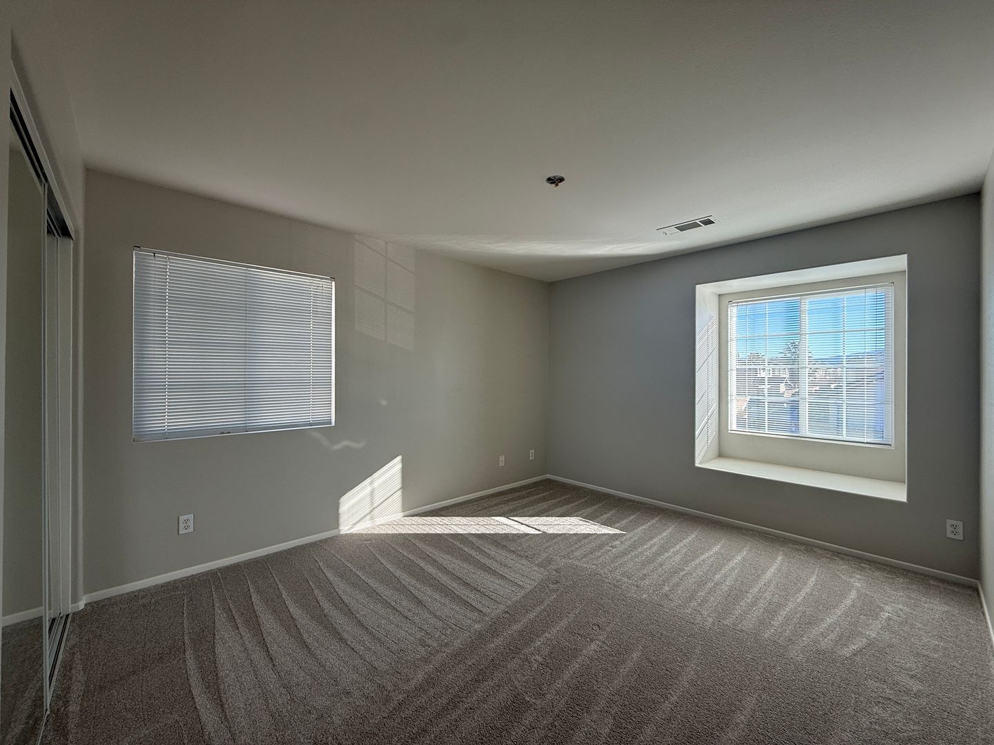 4715 W. Ave J4 - Lancaster - California - 3 bed, 3 bath rental property