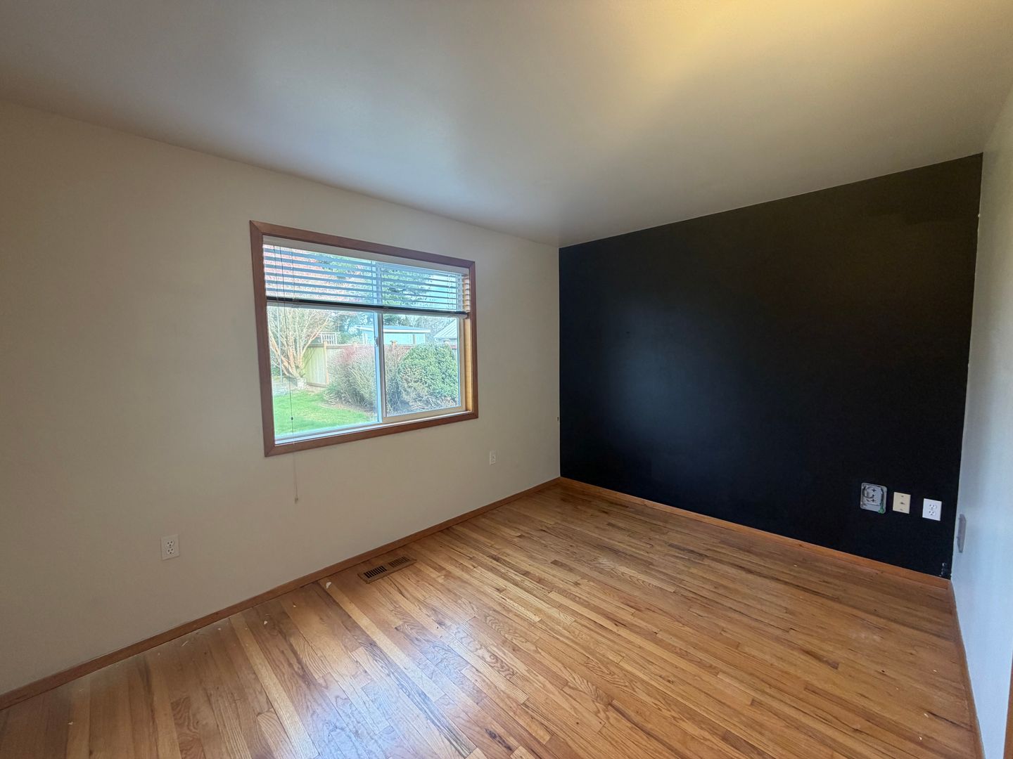 4905 N 11th Street - Tacoma - Washington - 3 bed, 2 bath rental property