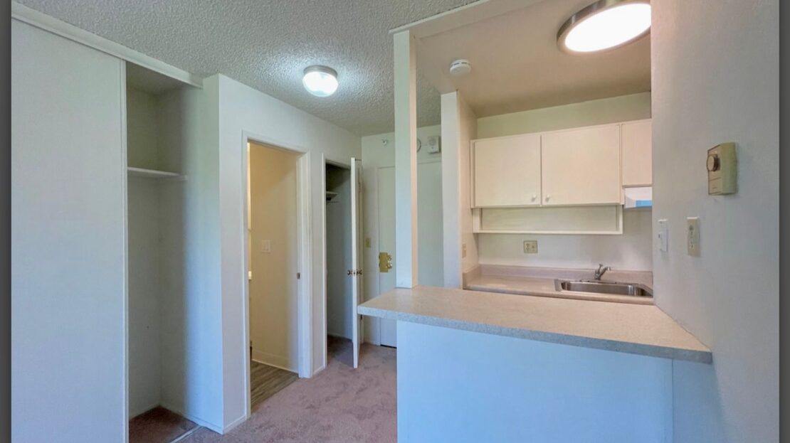 5 Admiral Drive #405 - Emeryville - California - 1 bath rental property