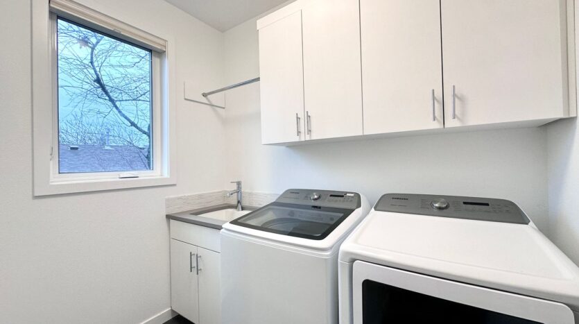 5045 SE Ramona St.  - Portland - Oregon - 4 bed, 4 bath rental property