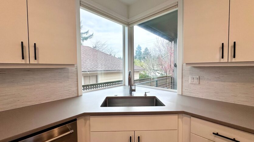 5045 SE Ramona St.  - Portland - Oregon - 4 bed, 4 bath rental property