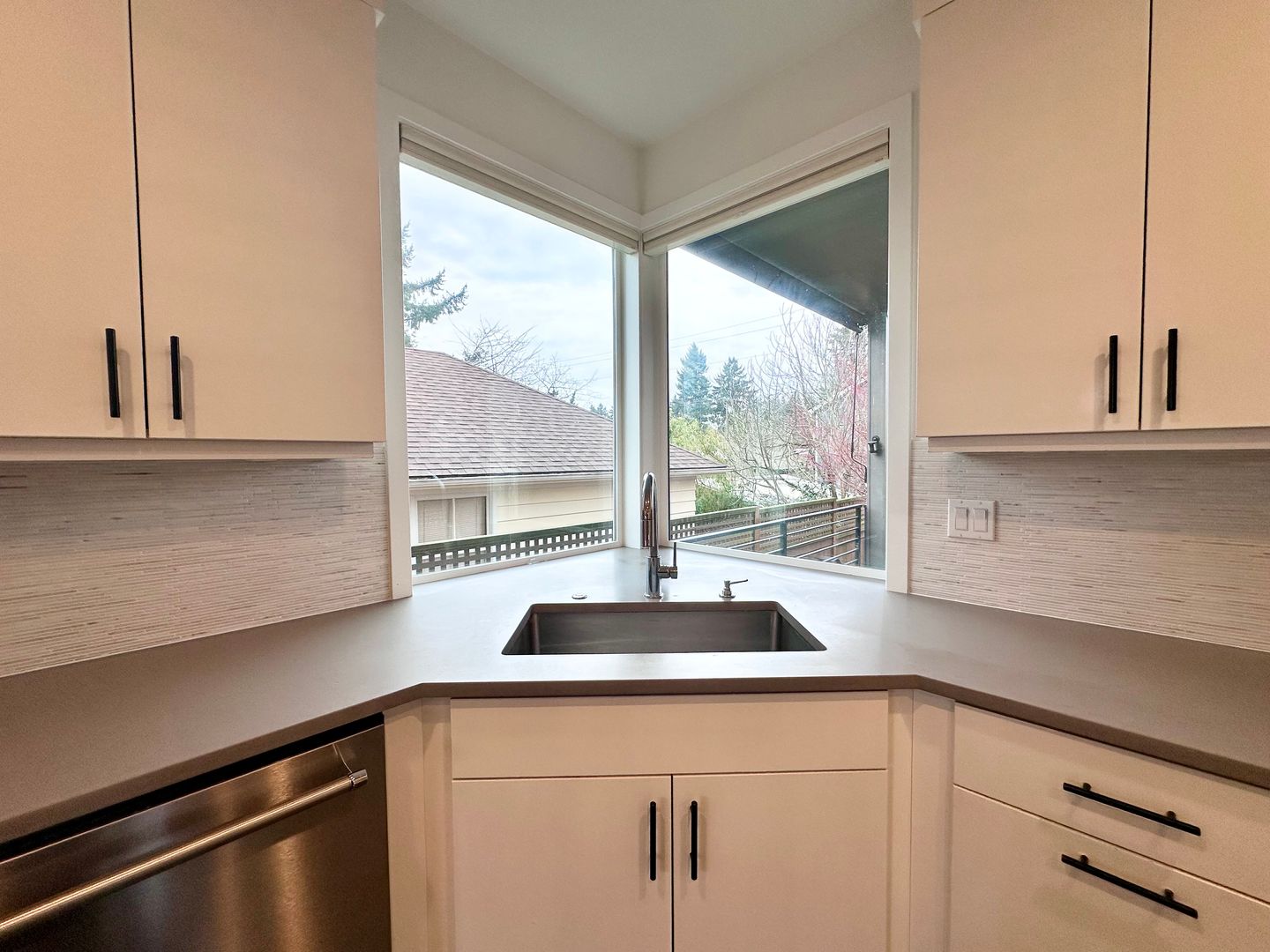 5045 SE Ramona St.  - Portland - Oregon - 4 bed, 4 bath rental property