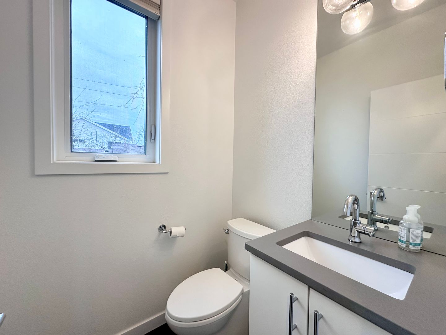 5045 SE Ramona St.  - Portland - Oregon - 4 bed, 4 bath rental property