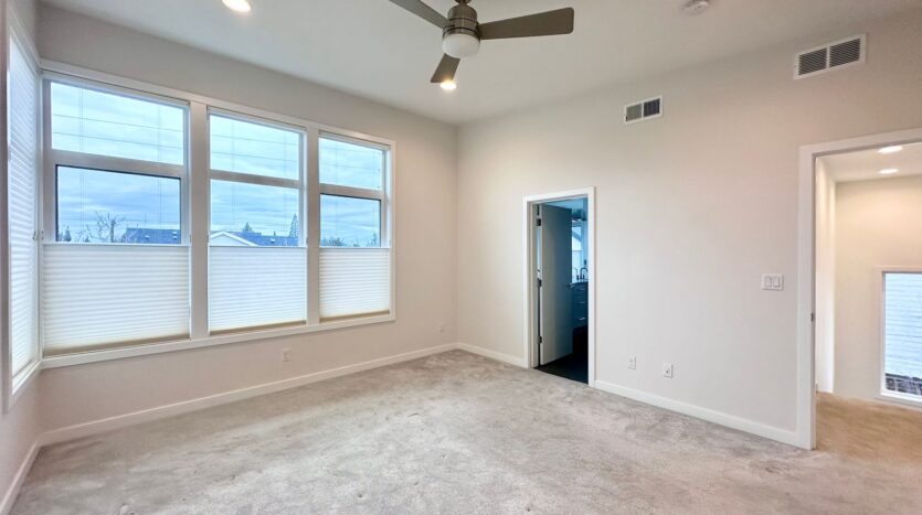 5045 SE Ramona St.  - Portland - Oregon - 4 bed, 4 bath rental property