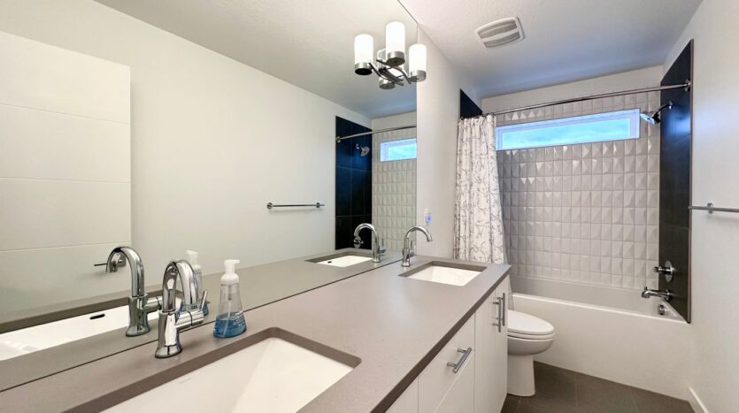 5045 SE Ramona St.  - Portland - Oregon - 4 bed, 4 bath rental property