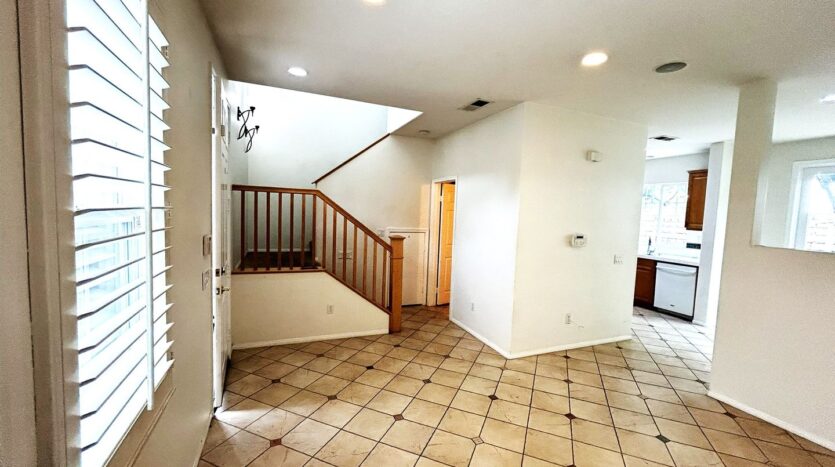 510 Catalina Ln - Carson - California - 3 bed, 2.5 bath rental property