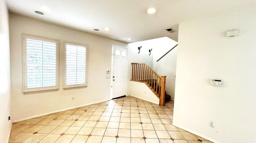 510 Catalina Ln - Carson - California - 3 bed, 2.5 bath rental property