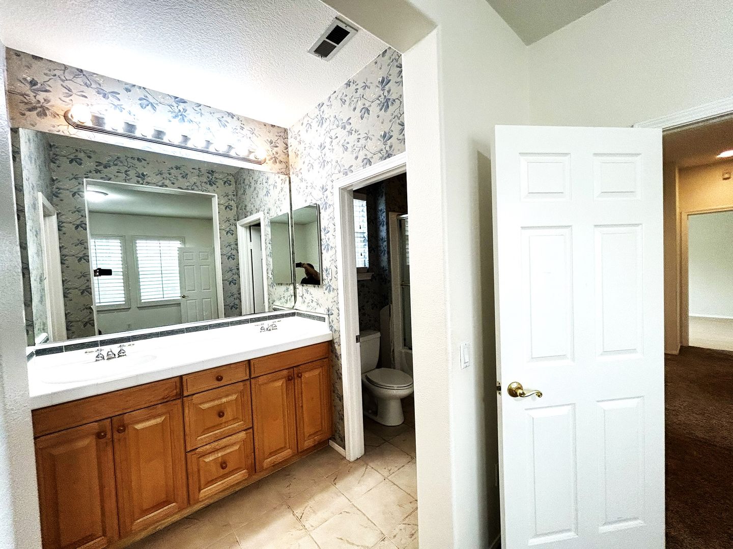 510 Catalina Ln - Carson - California - 3 bed, 2.5 bath rental property