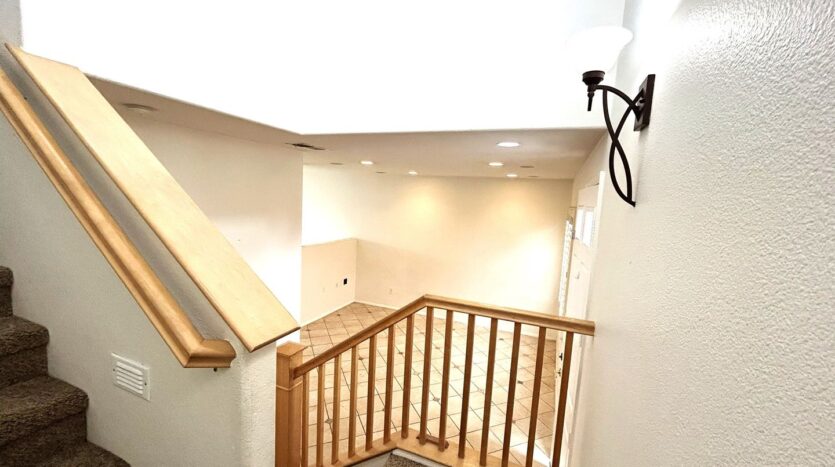 510 Catalina Ln - Carson - California - 3 bed, 2.5 bath rental property