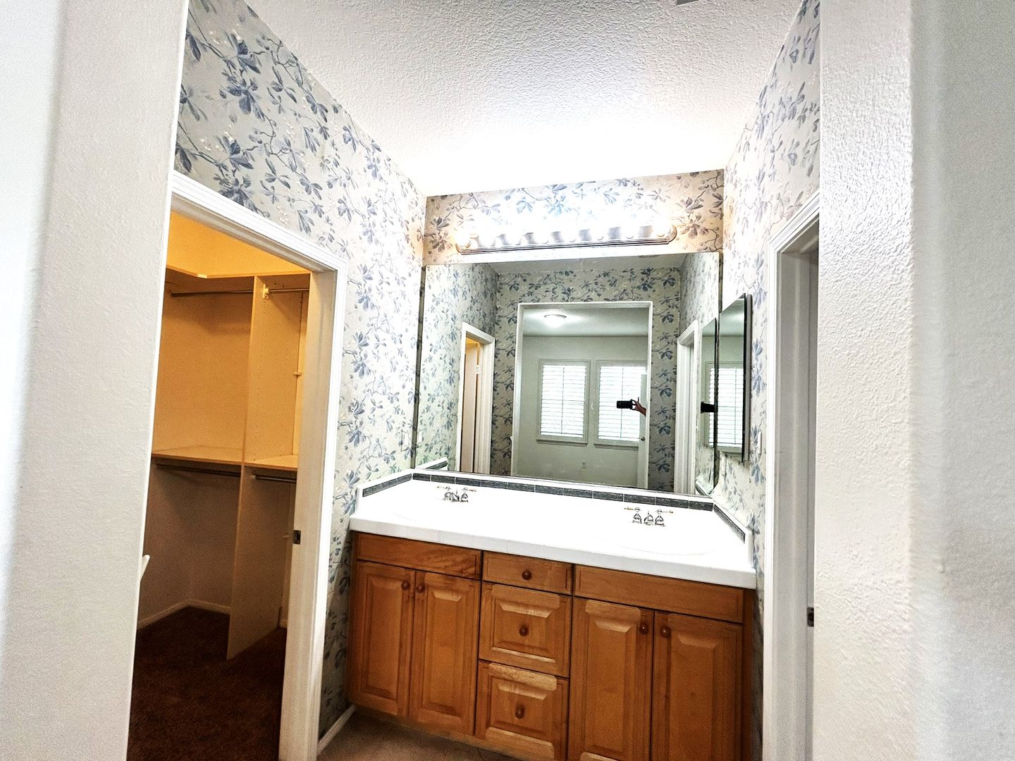 510 Catalina Ln - Carson - California - 3 bed, 2.5 bath rental property