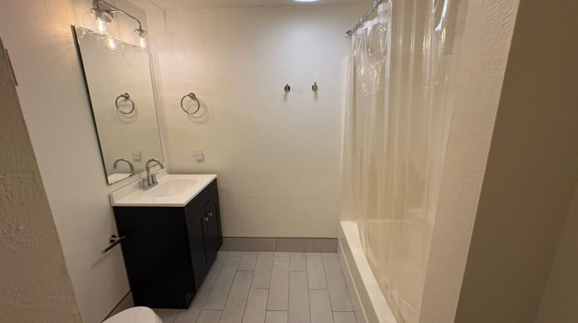 513 NE Irving   Unit 2 - Bend - Oregon - 1 bed, 1 bath rental property