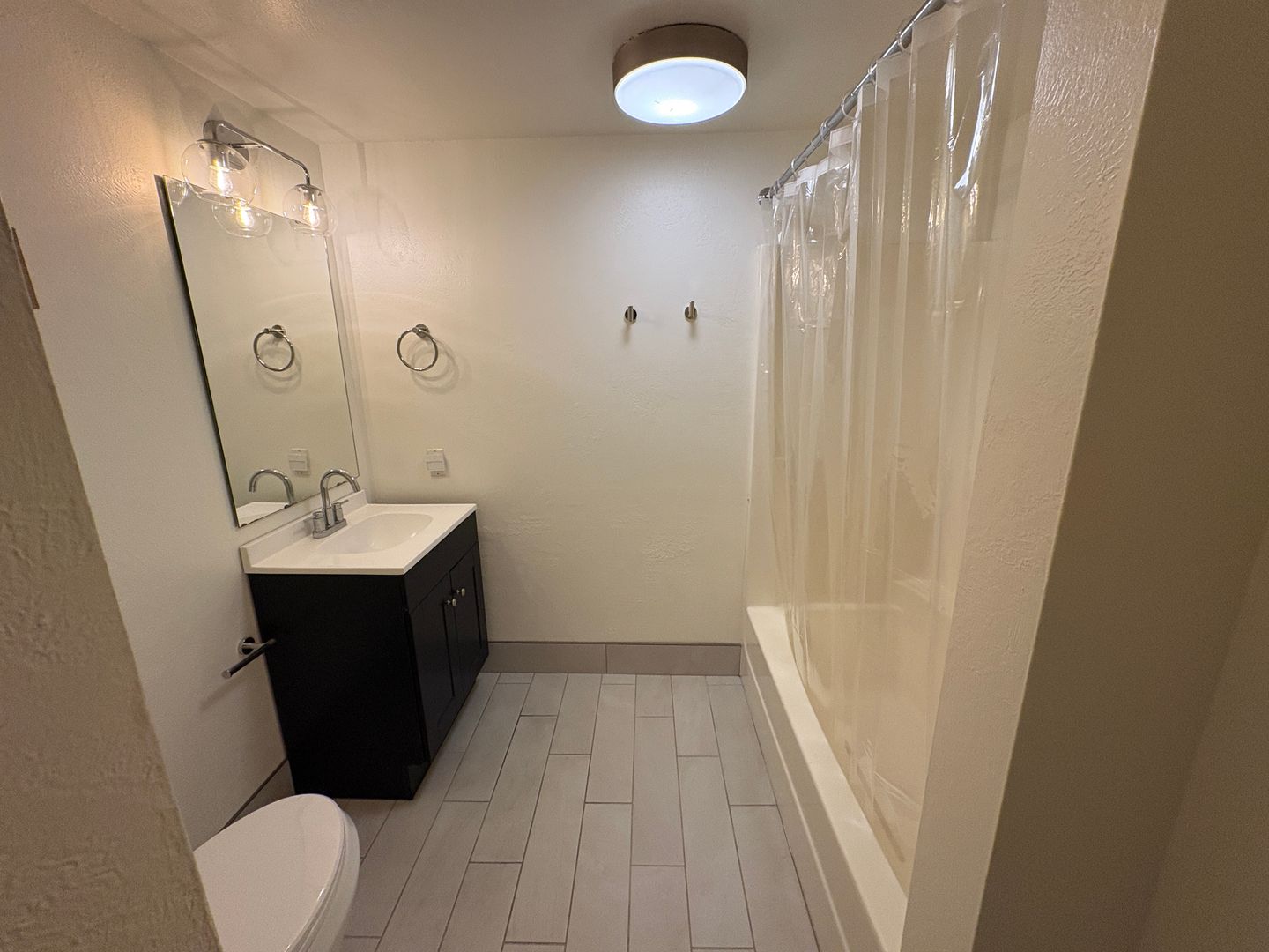 513 NE Irving   Unit 2 - Bend - Oregon - 1 bed, 1 bath rental property