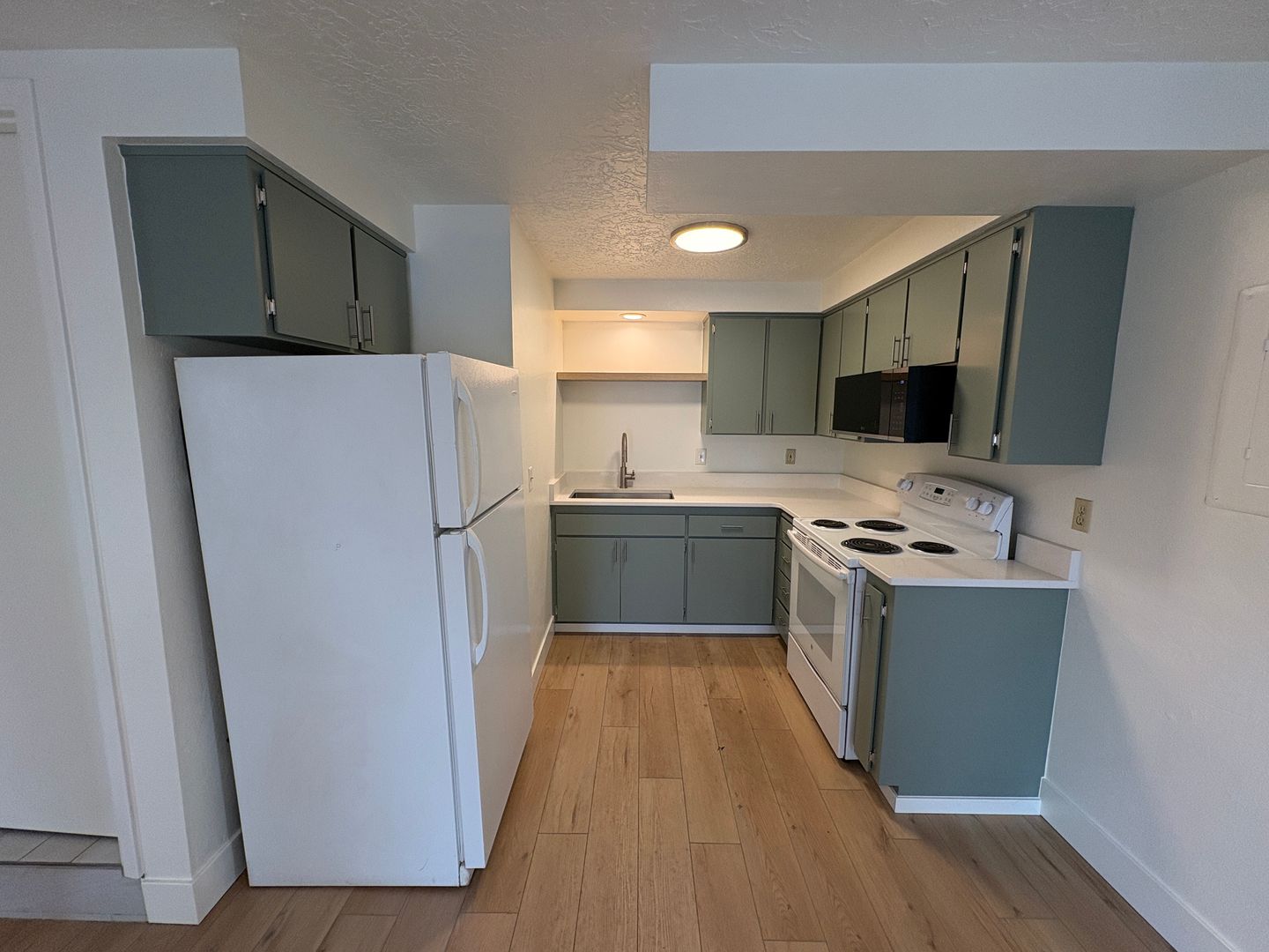 513 NE Irving   Unit 2 - Bend - Oregon - 1 bed, 1 bath rental property