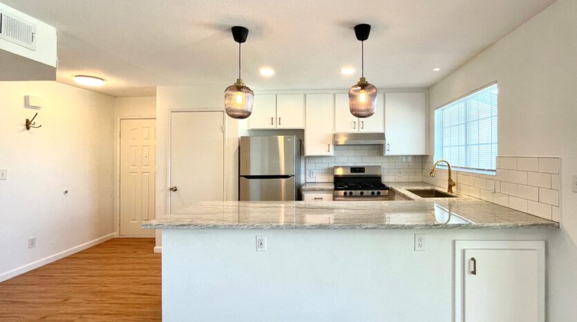 5170 Orange Ave. #106 - San Diego - California - 2 bed, 2 bath rental property