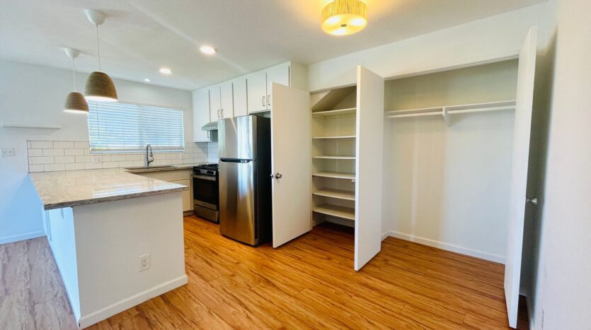 5170 Orange Ave. #106 - San Diego - California - 2 bed, 2 bath rental property