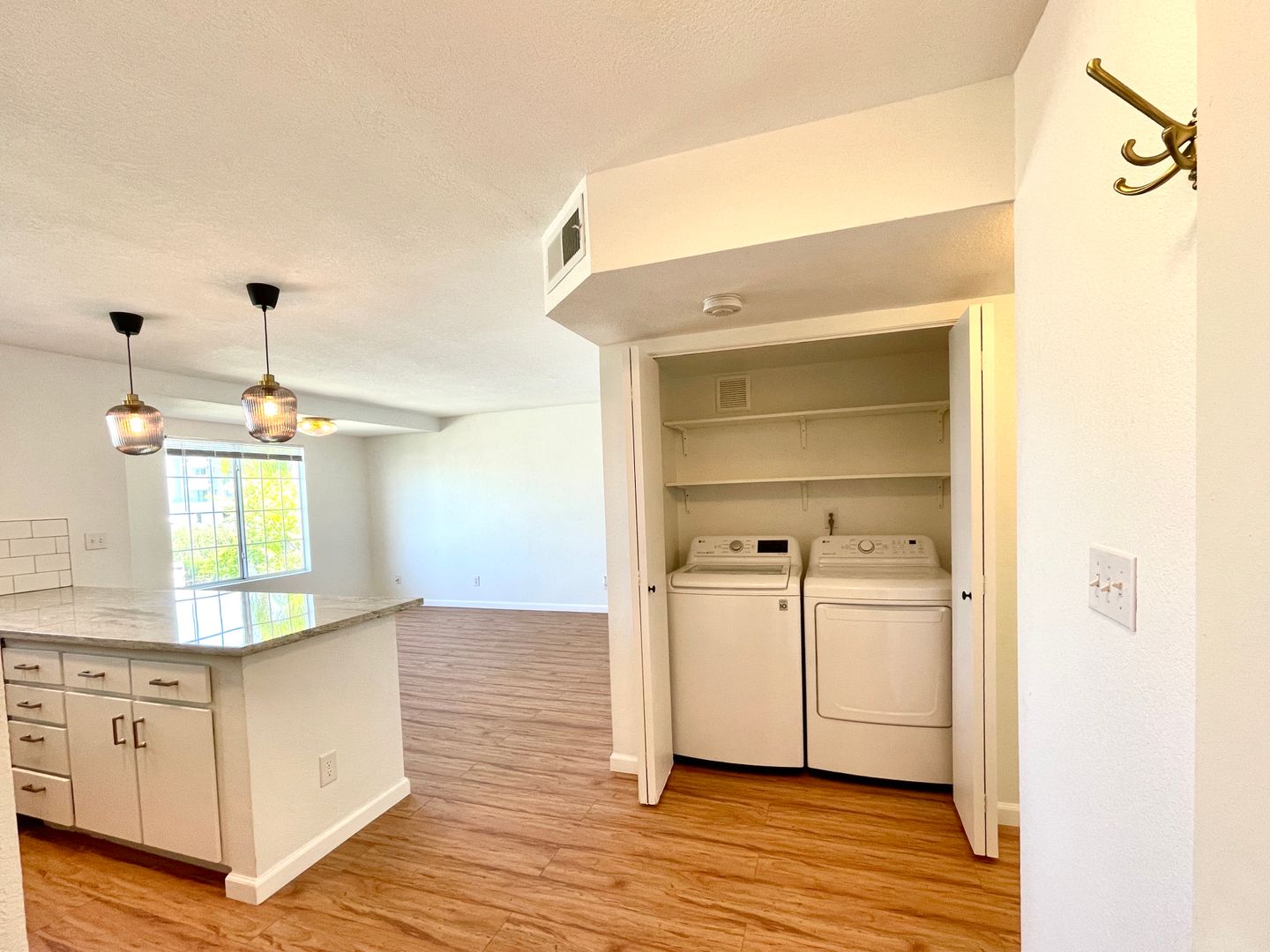 5170 Orange Ave. #106 - San Diego - California - 2 bed, 2 bath rental property