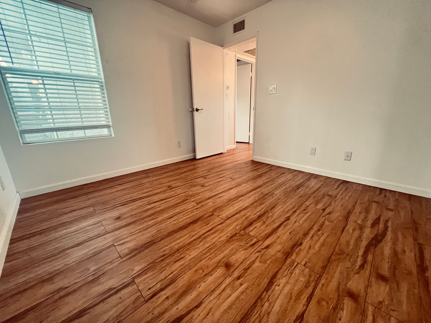 5170 Orange Ave. #106 - San Diego - California - 2 bed, 2 bath rental property