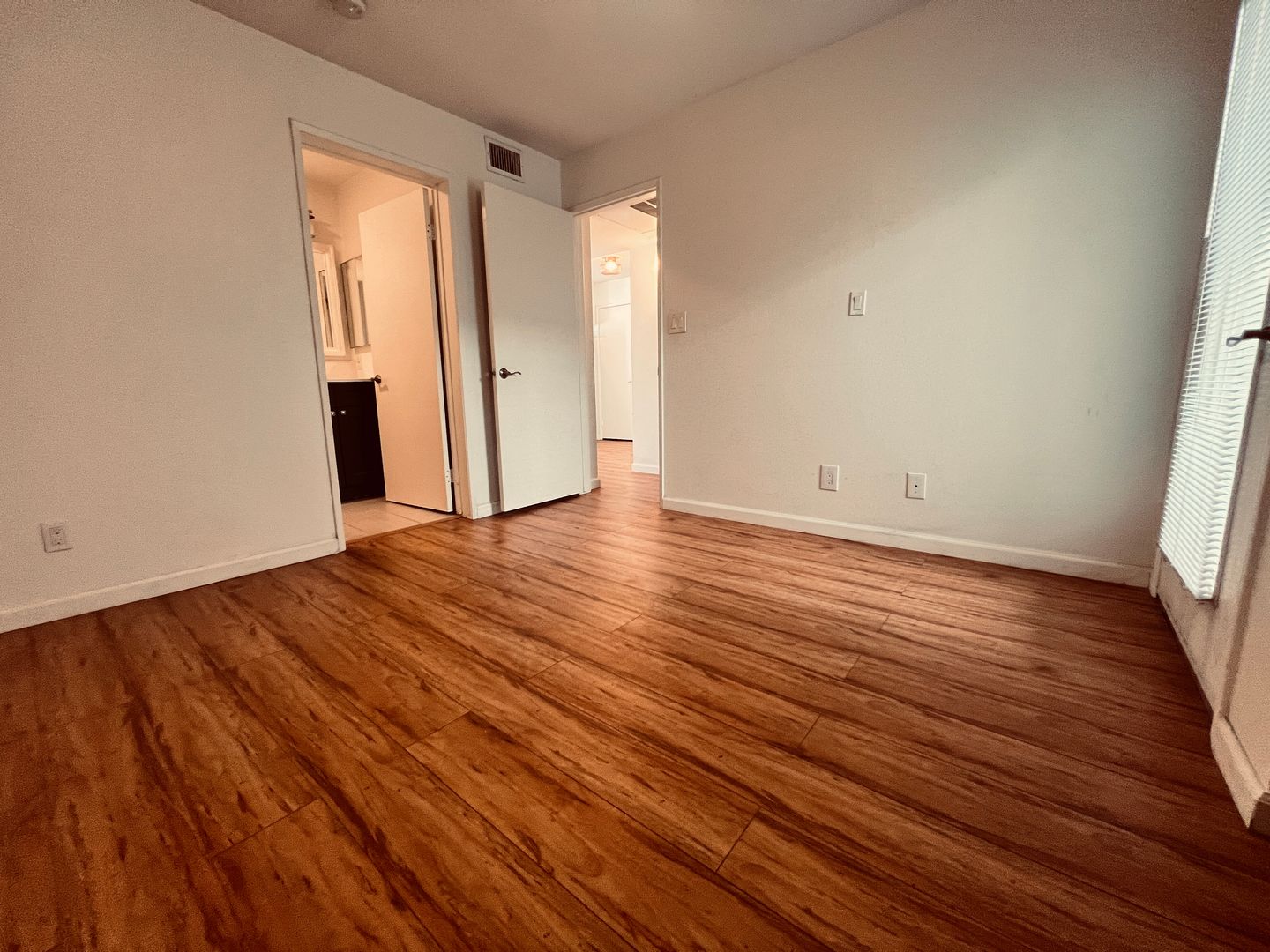 5170 Orange Ave. #106 - San Diego - California - 2 bed, 2 bath rental property