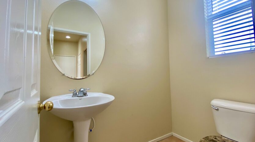 5485 Dunbar Dr - Oxnard - California - 4 bed, 3 bath rental property