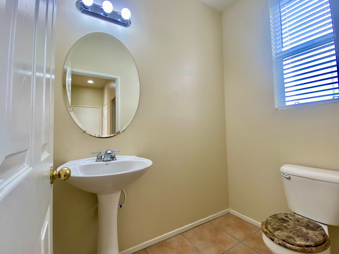 5485 Dunbar Dr - Oxnard - California - 4 bed, 3 bath rental property