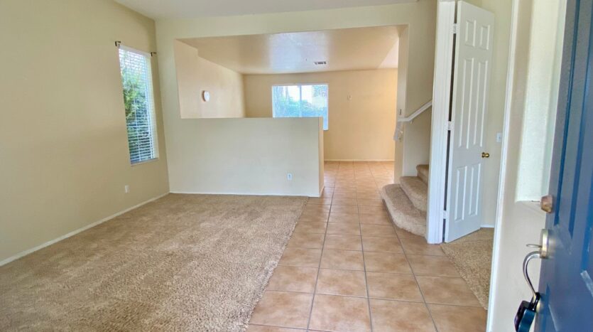 5485 Dunbar Dr - Oxnard - California - 4 bed, 3 bath rental property