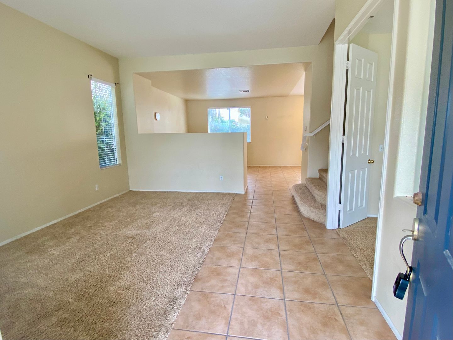 5485 Dunbar Dr - Oxnard - California - 4 bed, 3 bath rental property