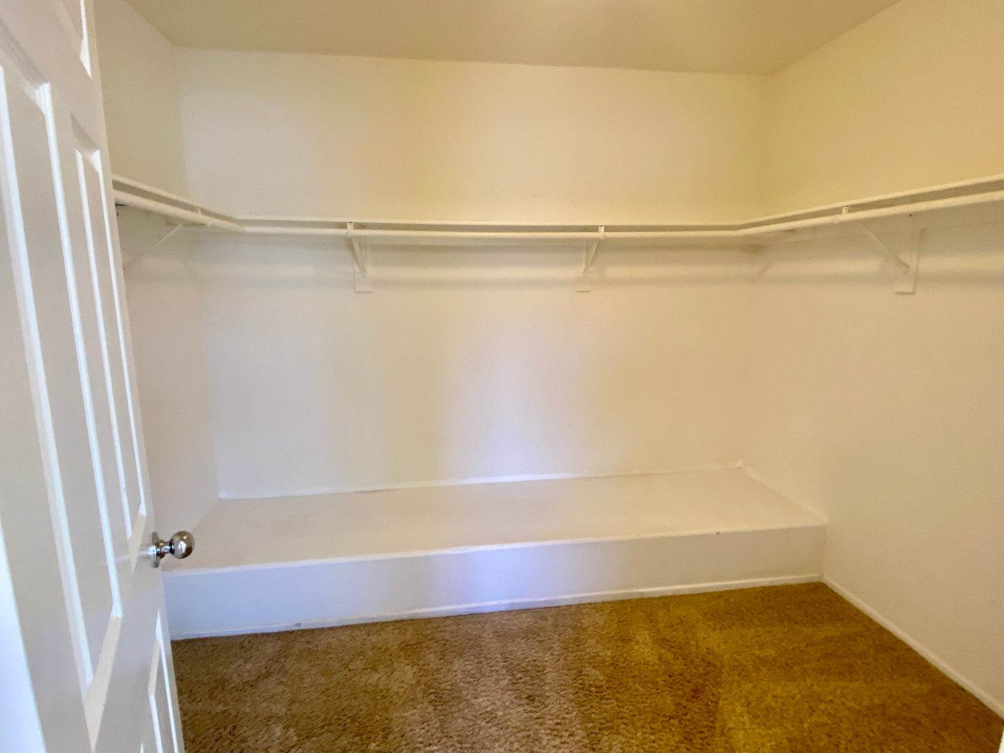 5485 Dunbar Dr - Oxnard - California - 4 bed, 3 bath rental property