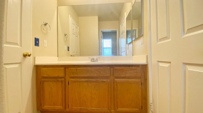 5485 Dunbar Dr - Oxnard - California - 4 bed, 3 bath rental property