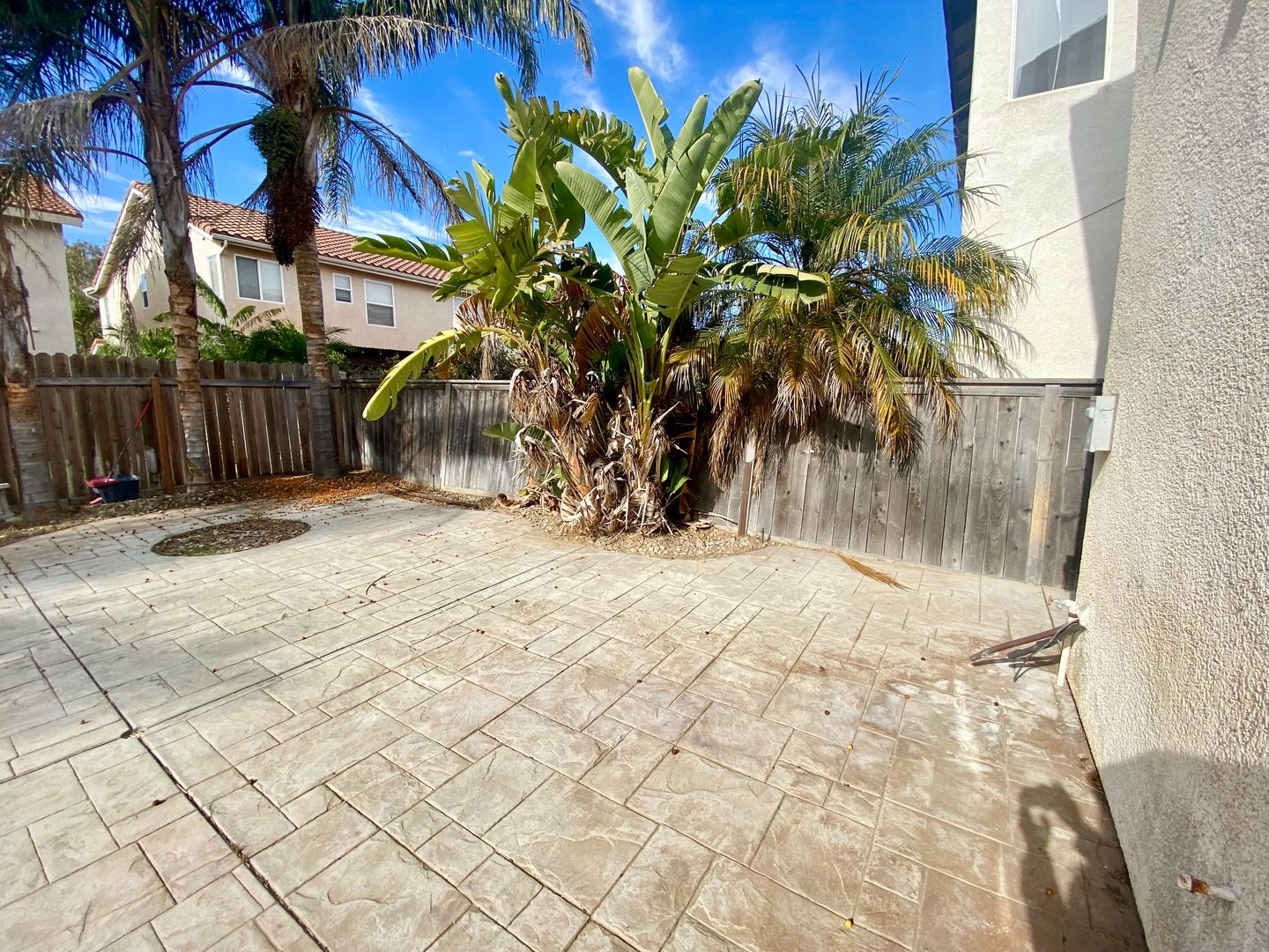 5485 Dunbar Dr - Oxnard - California - 4 bed, 3 bath rental property