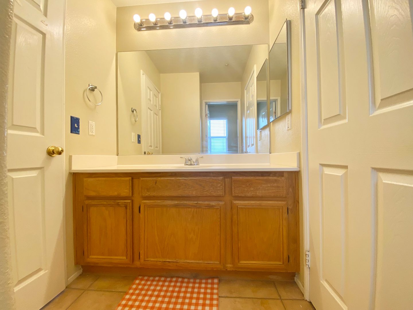 5485 Dunbar Dr - Oxnard - California - 4 bed, 3 bath rental property