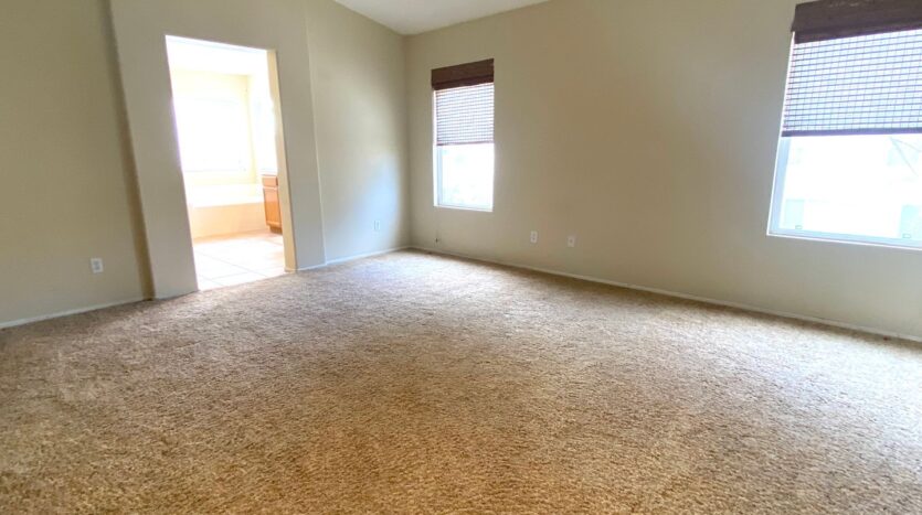 5485 Dunbar Dr - Oxnard - California - 4 bed, 3 bath rental property