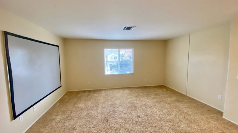 5485 Dunbar Dr - Oxnard - California - 4 bed, 3 bath rental property